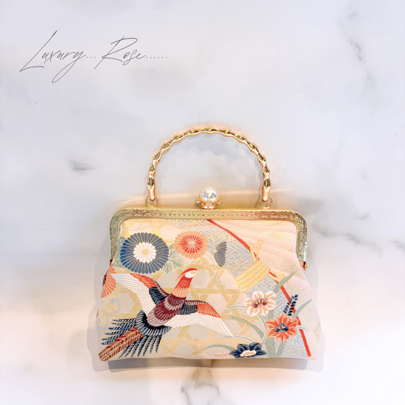 1月の新作♡悠々しい鳳凰ピンクゴールド口金の格の高い濃密刺繍の最高級西陣帯地！人気のホワイト系フォーマルパーティーバッグ 14枚目の画像