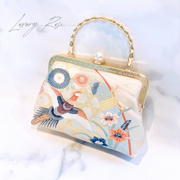 1月の新作♡悠々しい鳳凰ピンクゴールド口金の格の高い濃密刺繍の最高級西陣帯地！人気のホワイト系フォーマルパーティーバッグ 3枚目の画像
