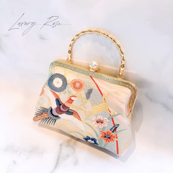 1月の新作♡悠々しい鳳凰ピンクゴールド口金の格の高い濃密刺繍の最高級西陣帯地！人気のホワイト系フォーマルパーティーバッグ 13枚目の画像