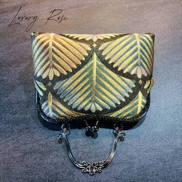 大松♡粋で可愛くカッコよく！お洒落な新品西陣織帯地で人気のブラックくっきりカラーが可愛いフォーマル　パーティーバッグ 3枚目の画像