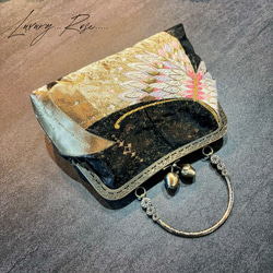 新作絹の煌めき♡とってもモダンな彩り豊かな大迫力な蝶のバッグ　　西陣織帯地バッグ　フォーマルバッグ　パーティーバッグ 4枚目の画像