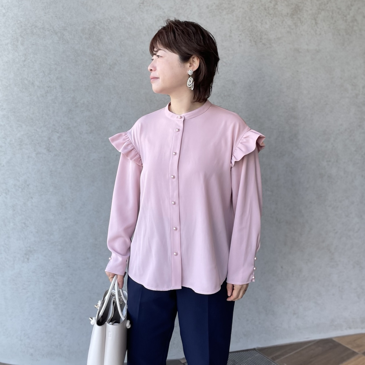 ラス① 小柄S□通勤からフォーマルまで大活躍！肩フリルブラウス