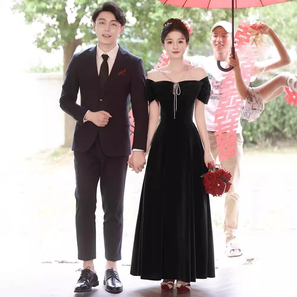 ウェディングドレス 黒 オフショルダー シンプル 韓国風 披露宴 演奏会 前撮り 二次会 お呼ばれ AK744