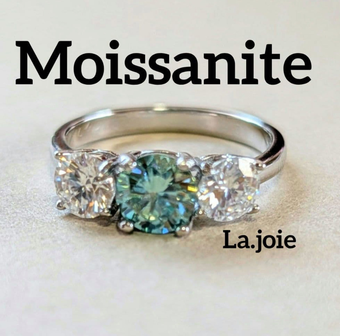 最高品質 モアサナイト グリーン 3STONE リング