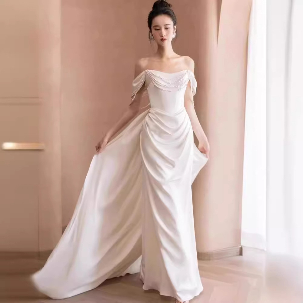 パーティードレス 白 黒 サテン オフショルダー シンプル 花嫁 誕生日 披露宴 前撮り 二次会 お呼ばれ AK759