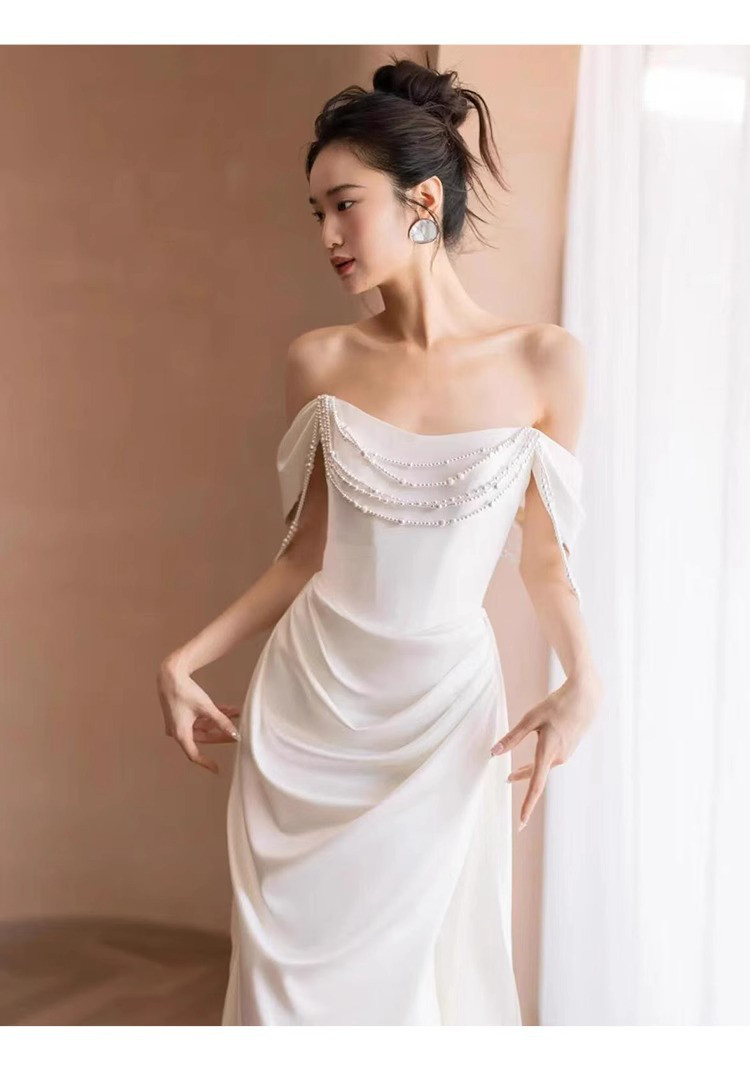 パーティードレス 白 黒 サテン オフショルダー シンプル 花嫁 誕生日 披露宴 前撮り 二次会 お呼ばれ AK759