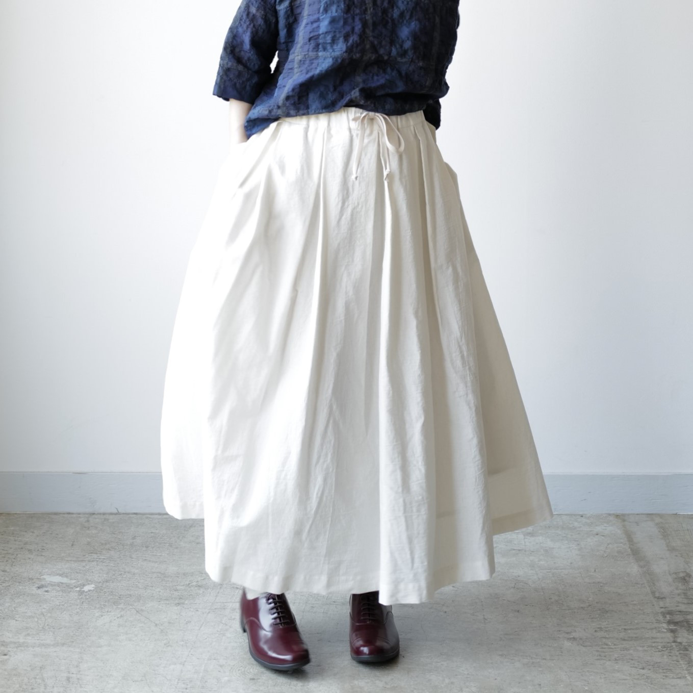 さらりと心地よく、ふんわりと美しくクラフトワッシャータックスカート【SOSK075F】