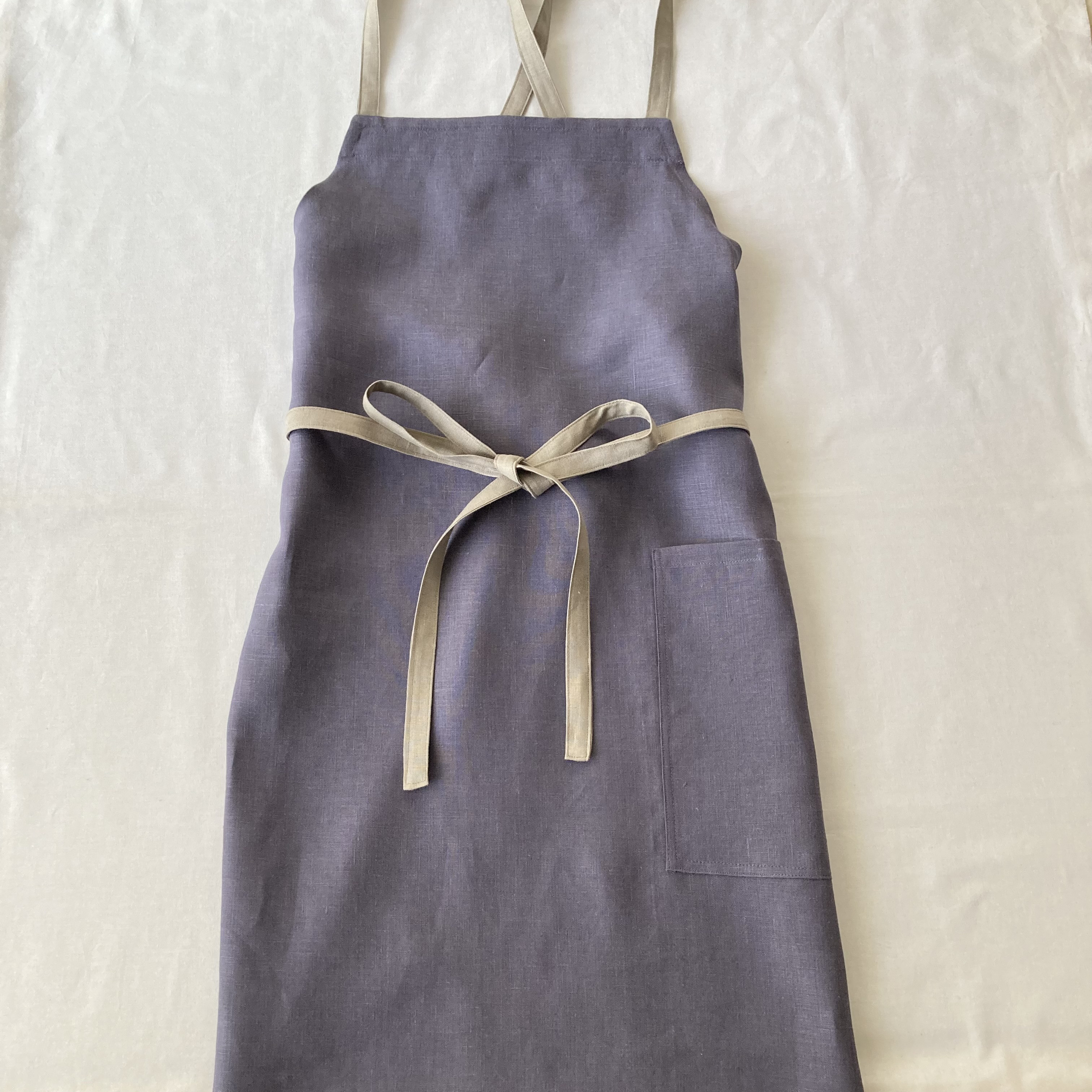 【送料無料！】リネンバッククロスエプロン　青紫