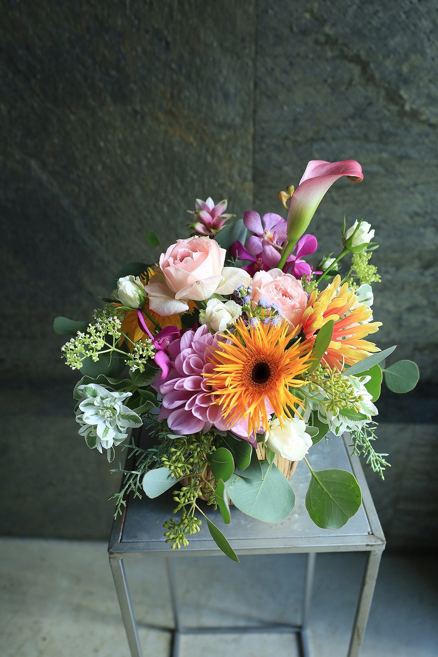 生花　アレンジメント　雰囲気にあわせてお作りするアレンジメント