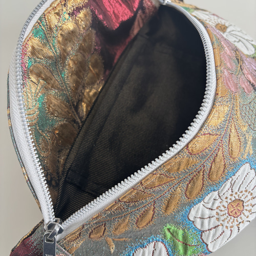 辻ヶ花 着物シルク帯リメイク クロスボディバッグ／ボディバッグ／ス