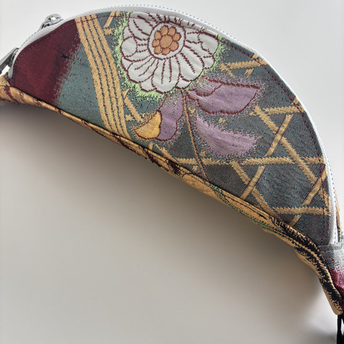 辻ヶ花 着物シルク帯リメイク クロスボディバッグ／ボディバッグ／ス