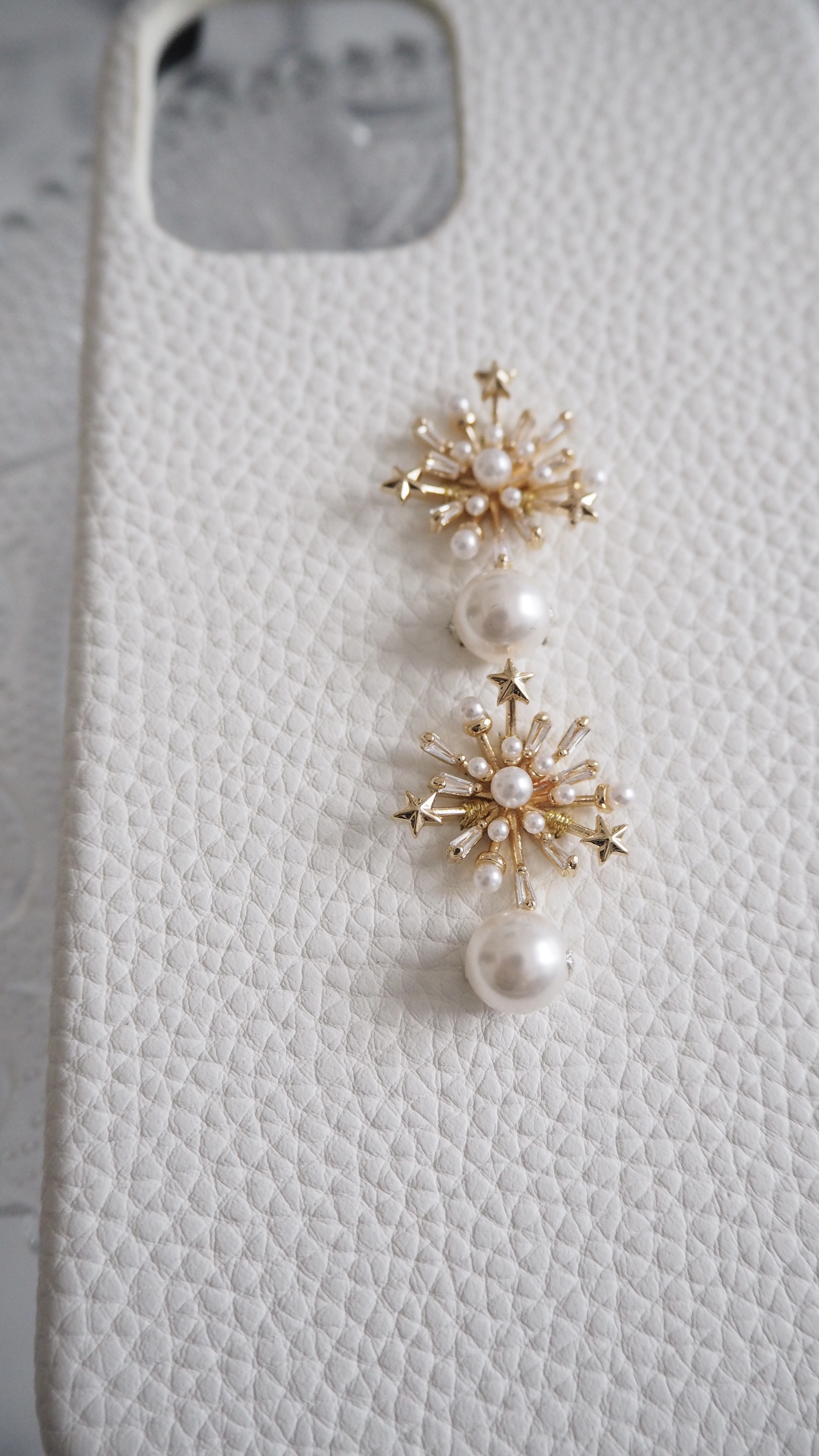 Bright ブライト ビジュースマホカバー