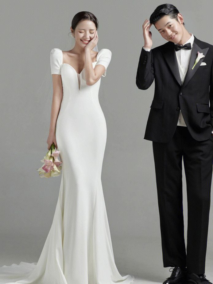 高級感 白 サテン 半袖 ウェディングドレス シンプル 韓国風 花嫁 パーティー 二次会 披露宴 前撮り HL1234