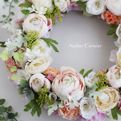 ☆ラナンキュラス カーネーション リース＜アーティフィシャルフラワー＞クリーム ピンク 34センチ 2枚目の画像