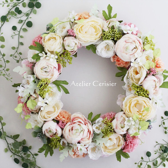 ☆ラナンキュラス カーネーション リース＜アーティフィシャルフラワー＞クリーム ピンク 34センチ 1枚目の画像