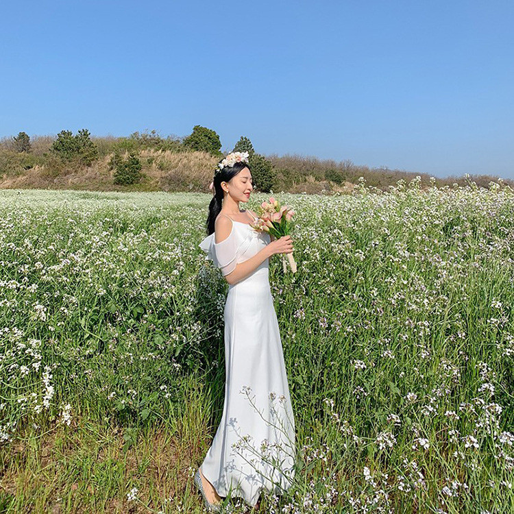 高級感 白 スリム ウェディングドレス シンプル 韓国風 花嫁 パーティー 誕生日 二次会 披露宴 前撮り HL1248