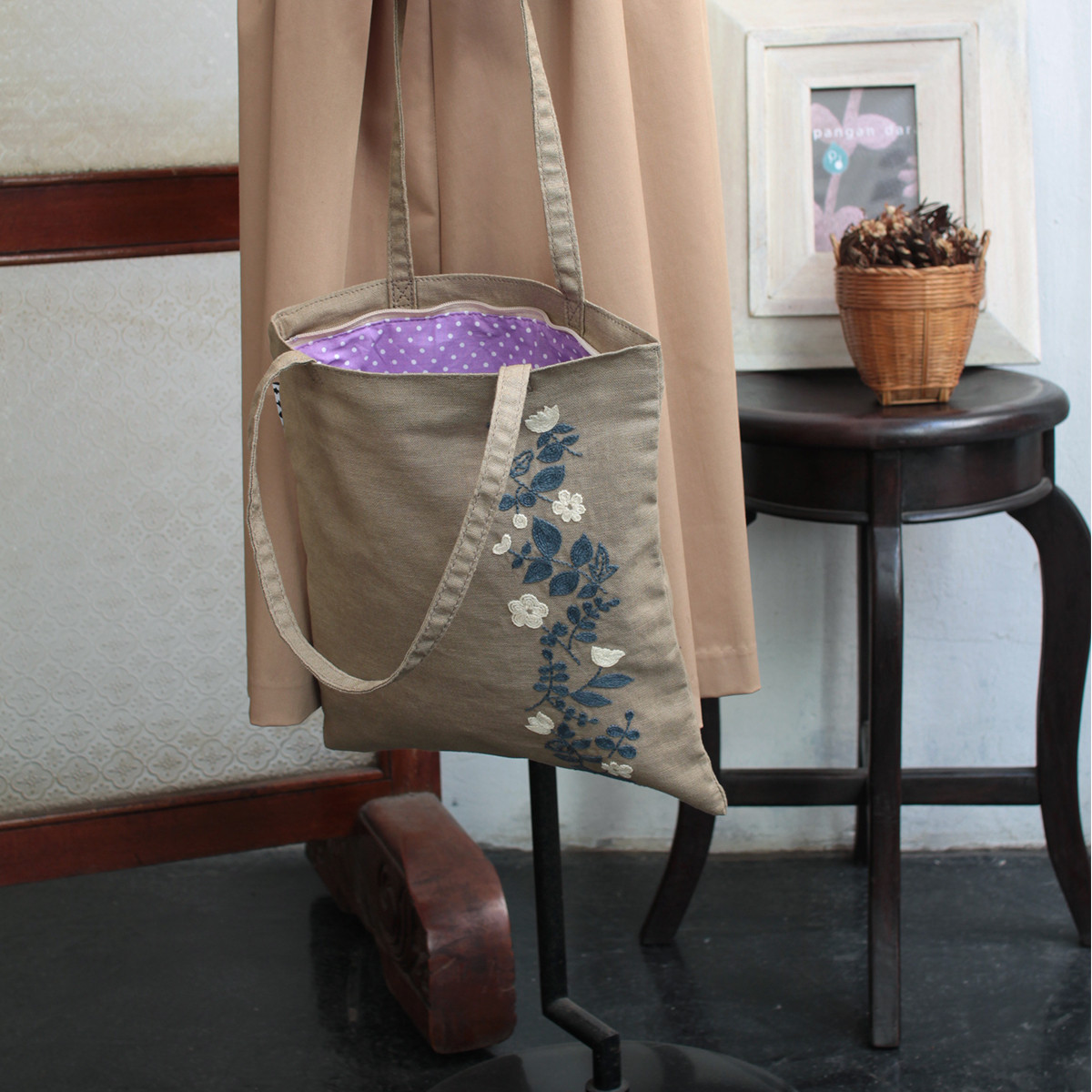 花花刺繍・レッスントートバッグ