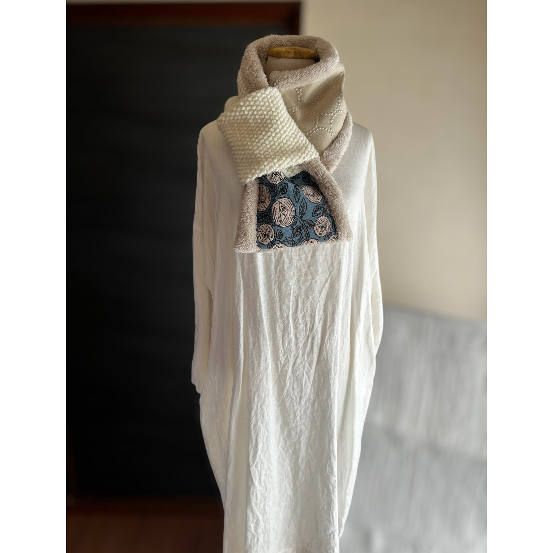 【マフラータイプ】rosy・dop tambourine のネックウォーマー  ミナペルホネン生地使用