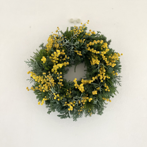 マディバとスサラのリース 早春リース♪ ~ミモザ.ミランドールとタチカズラ リース 音の庭 ~dried