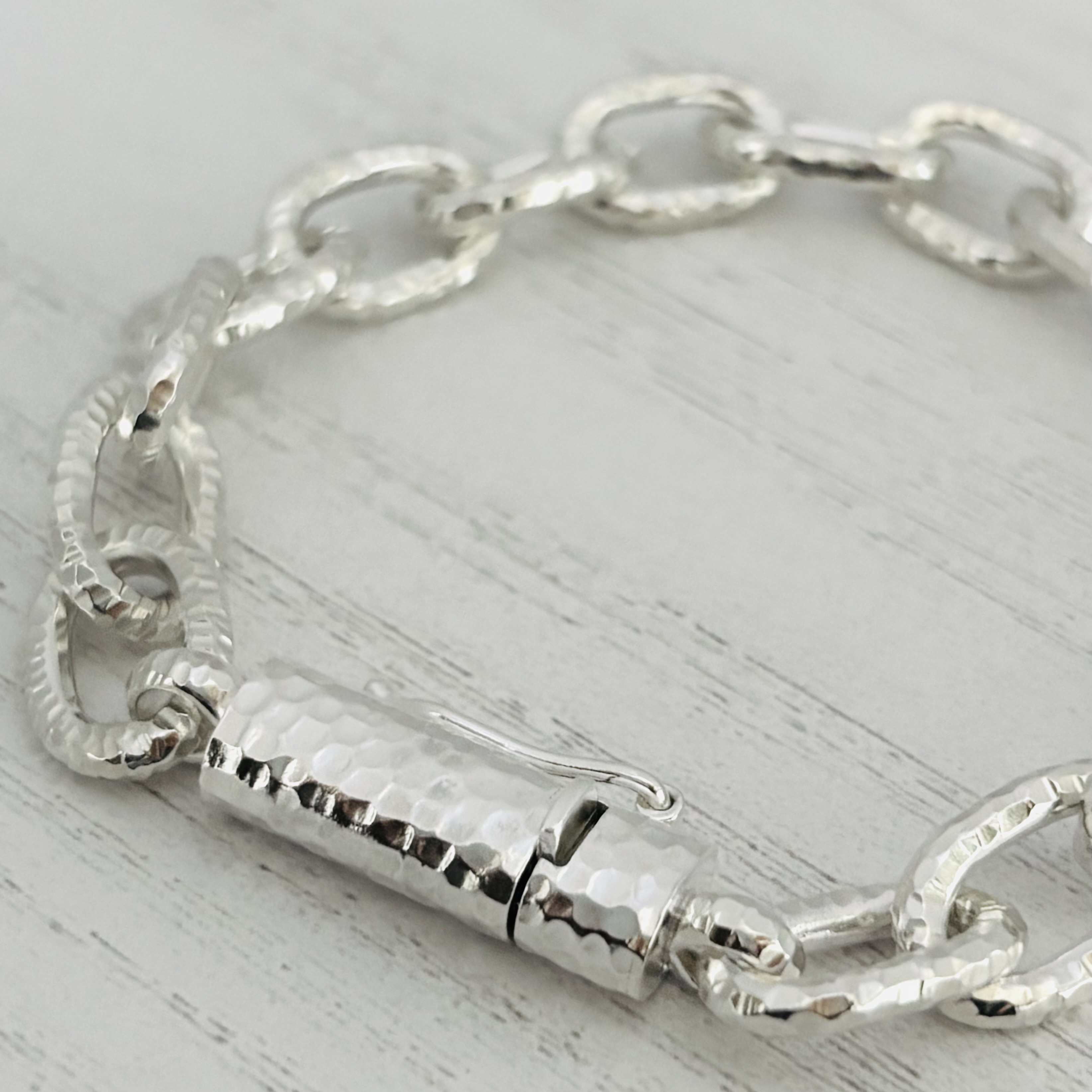 《tsutime link》チェーンブレスレット｜silver925・槌目テクスチャ・静かな存在・メンズ・ユニセックス