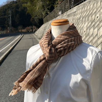 ボカシ織　柿渋染めショートストールK25128