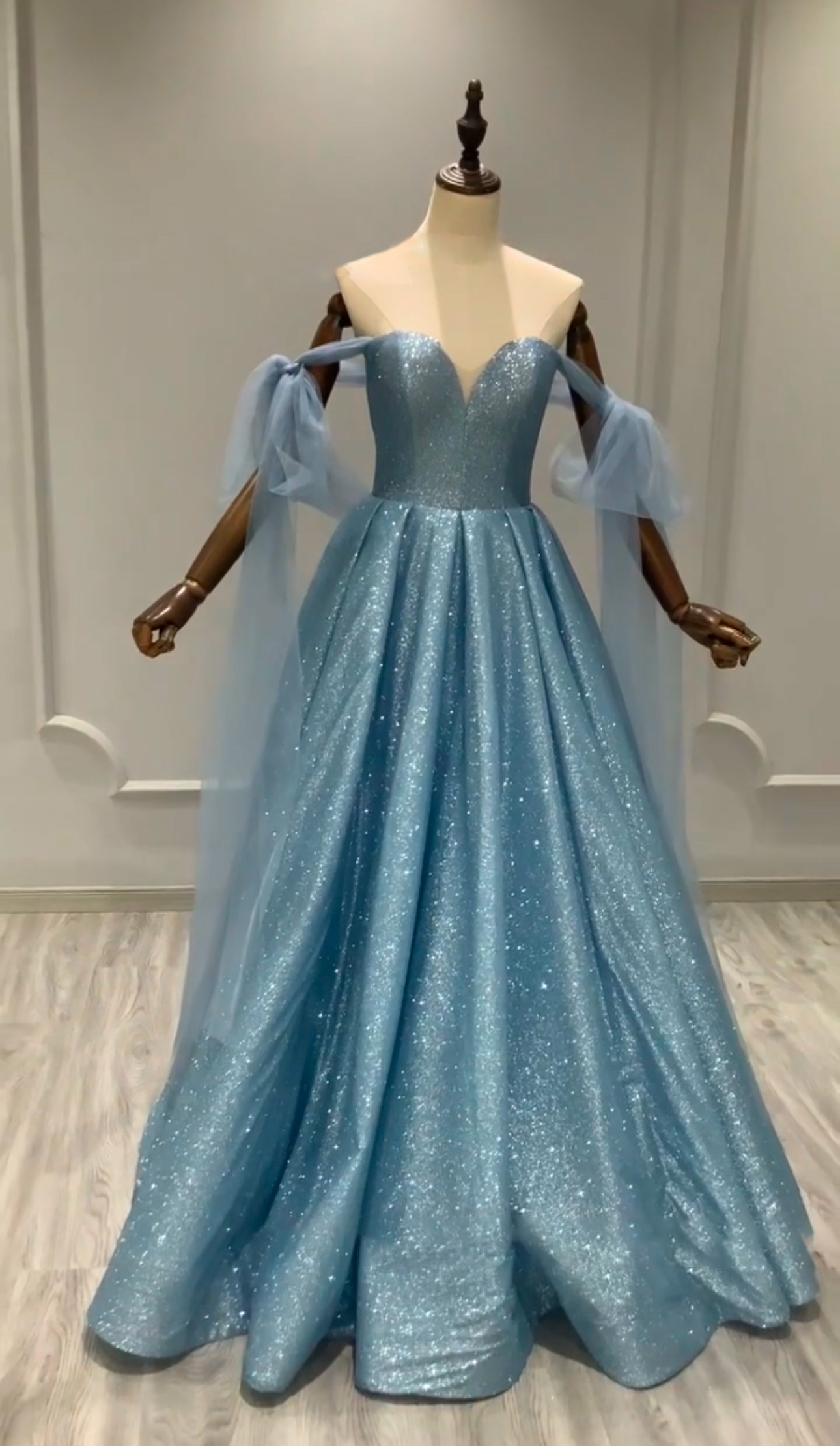 ベストセラー　Aライン　ブルー　可愛い　パーティードドレス　人気　カラードレス　痩せて見える　編み上げビスチェ結婚式前撮