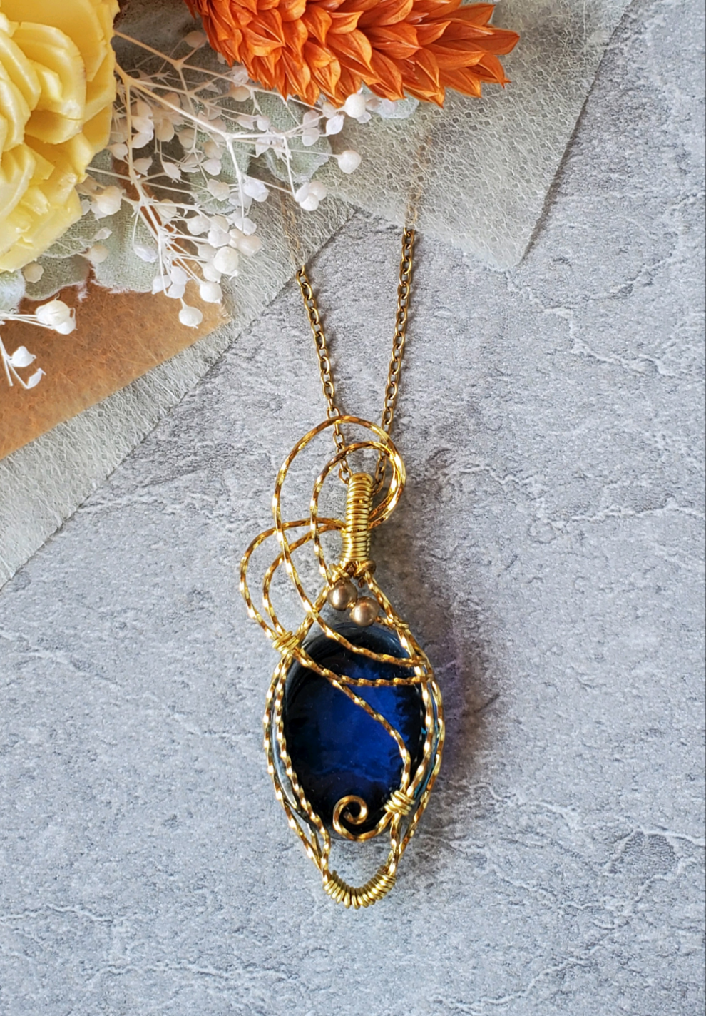 #01　【一点モノ】世界にひとつのレジン&ワイヤーネックレス