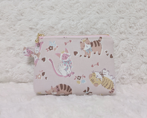 2459．大人可愛い パステルカラーの猫ちゃん柄 ミニポーチ 薄