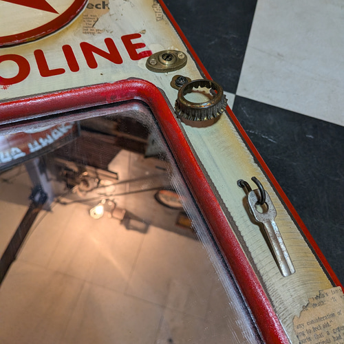 オールドアメリカン ミラーキャビネット ウォールシェルフ 鍵付き