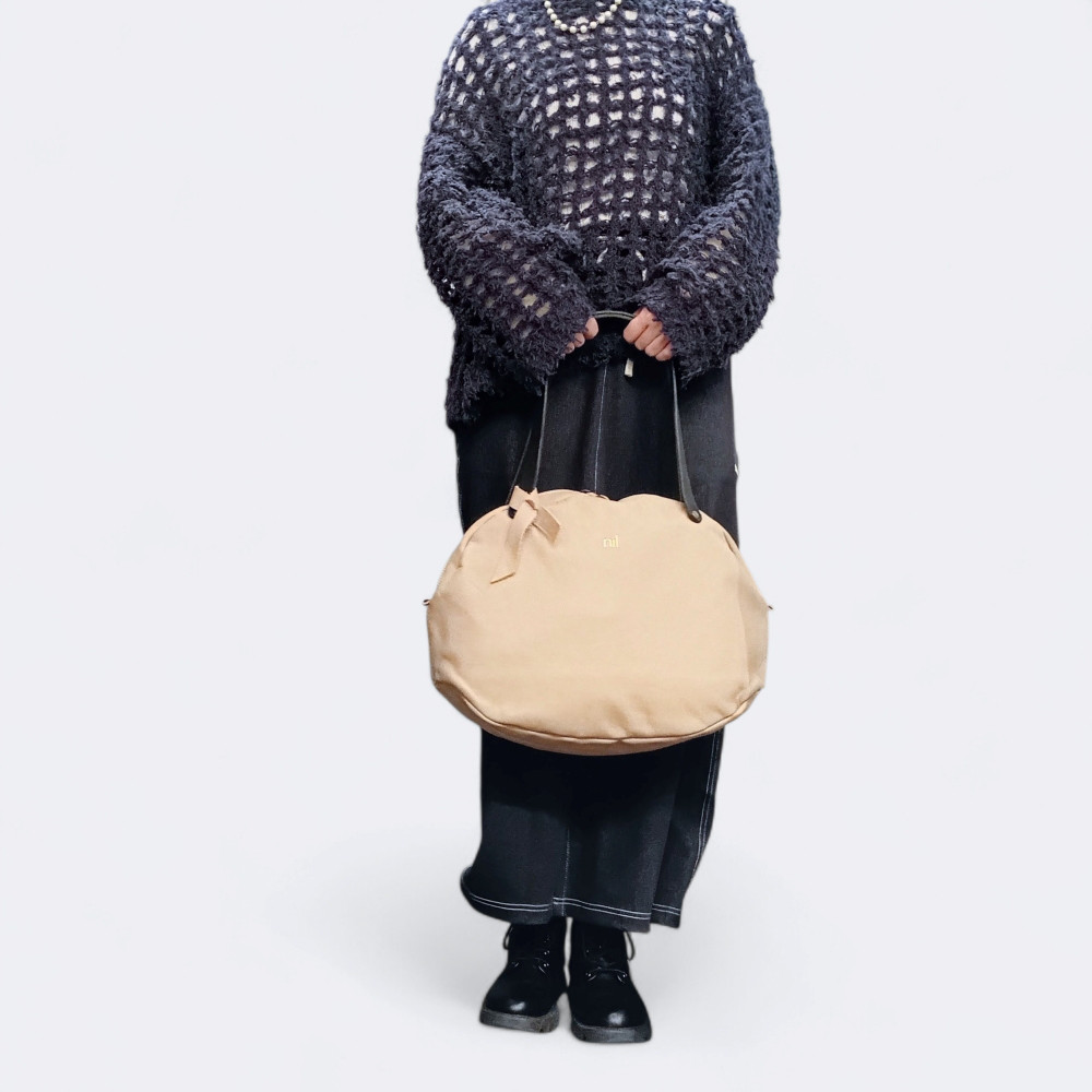 軽くて雨に強い A4対応 まんまるレザートート(M) ベージュピンク【nl031M】