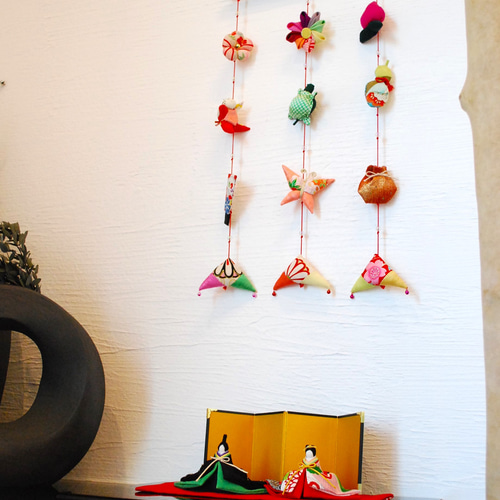 願いをつなぐ つるし雛(壁掛け) 正絹古布使用の一点物 ひな祭り