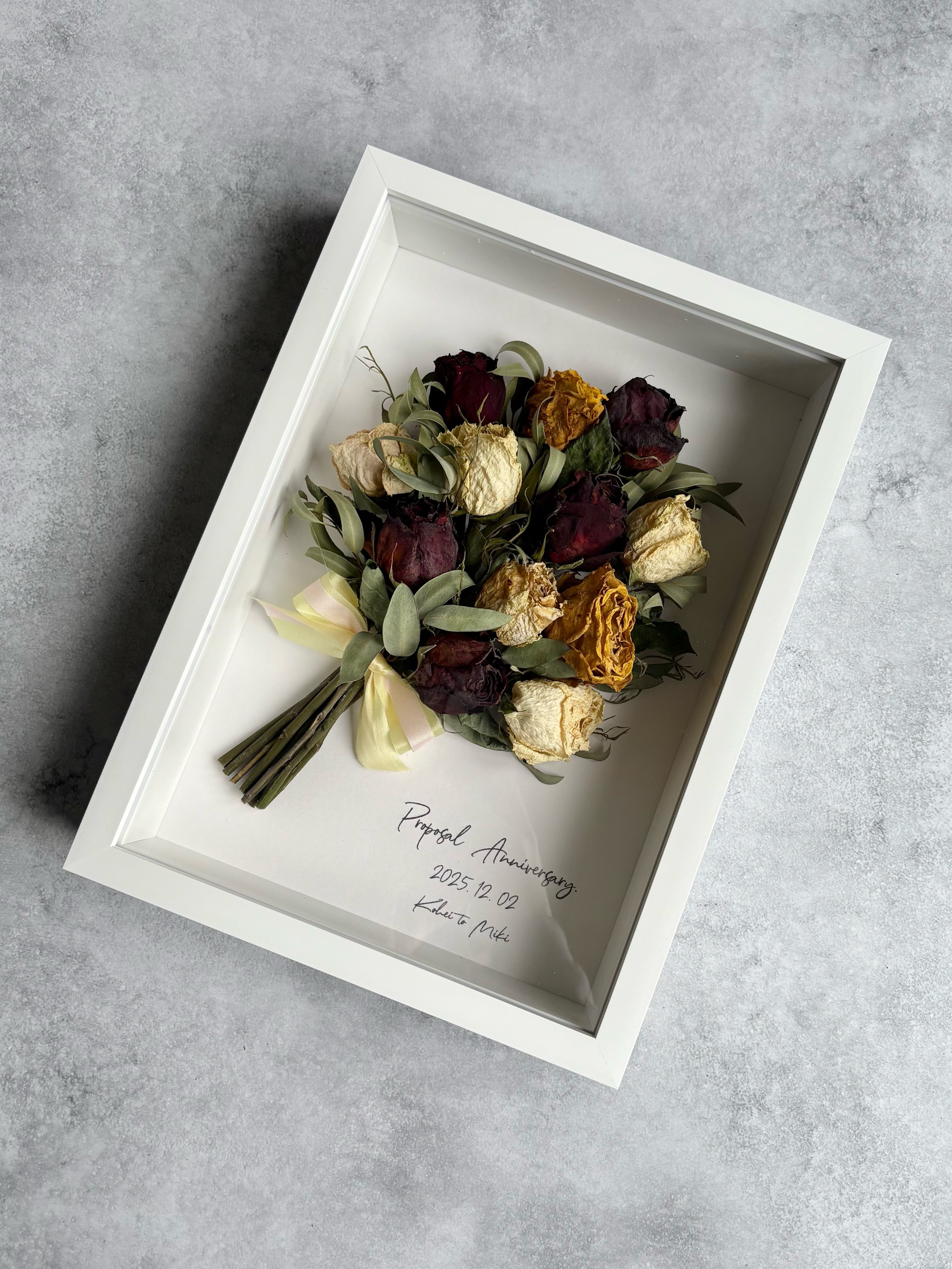 お持ちのブーケやお花で作るアフターブーケ｜フレームアレンジ