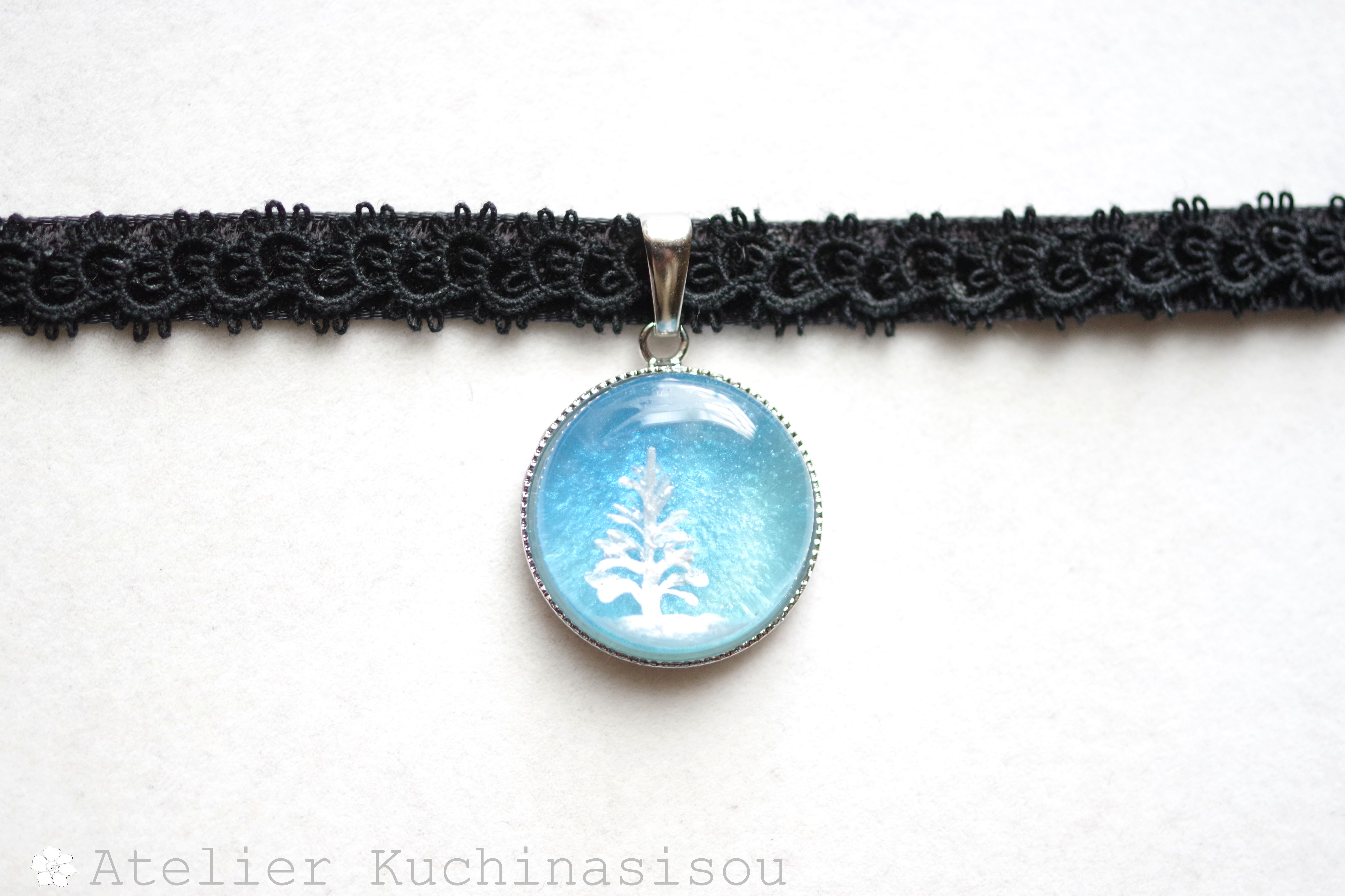 【受注製作】レジンアート　ラウンドモチーフとタティングレースとベルベットリボンのチョーカー〈蒼穹の果て〉
