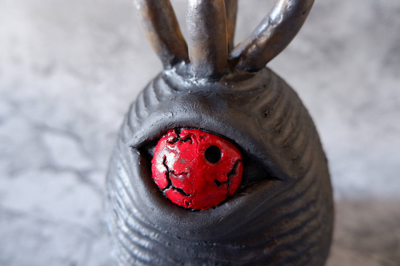 樹土鬼時計1　塊根植物　多肉植物　盆栽　植木鉢　作家鉢　オブジェ　沖縄 2枚目の画像