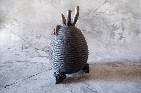 樹土鬼時計1　塊根植物　多肉植物　盆栽　植木鉢　作家鉢　オブジェ　沖縄 3枚目の画像