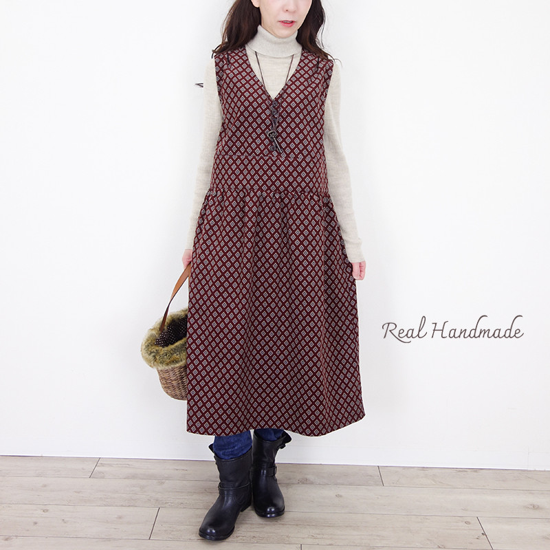 [予約販売] プロヴァンス柄コーデュロイのVネックループボタン切替ワンピース