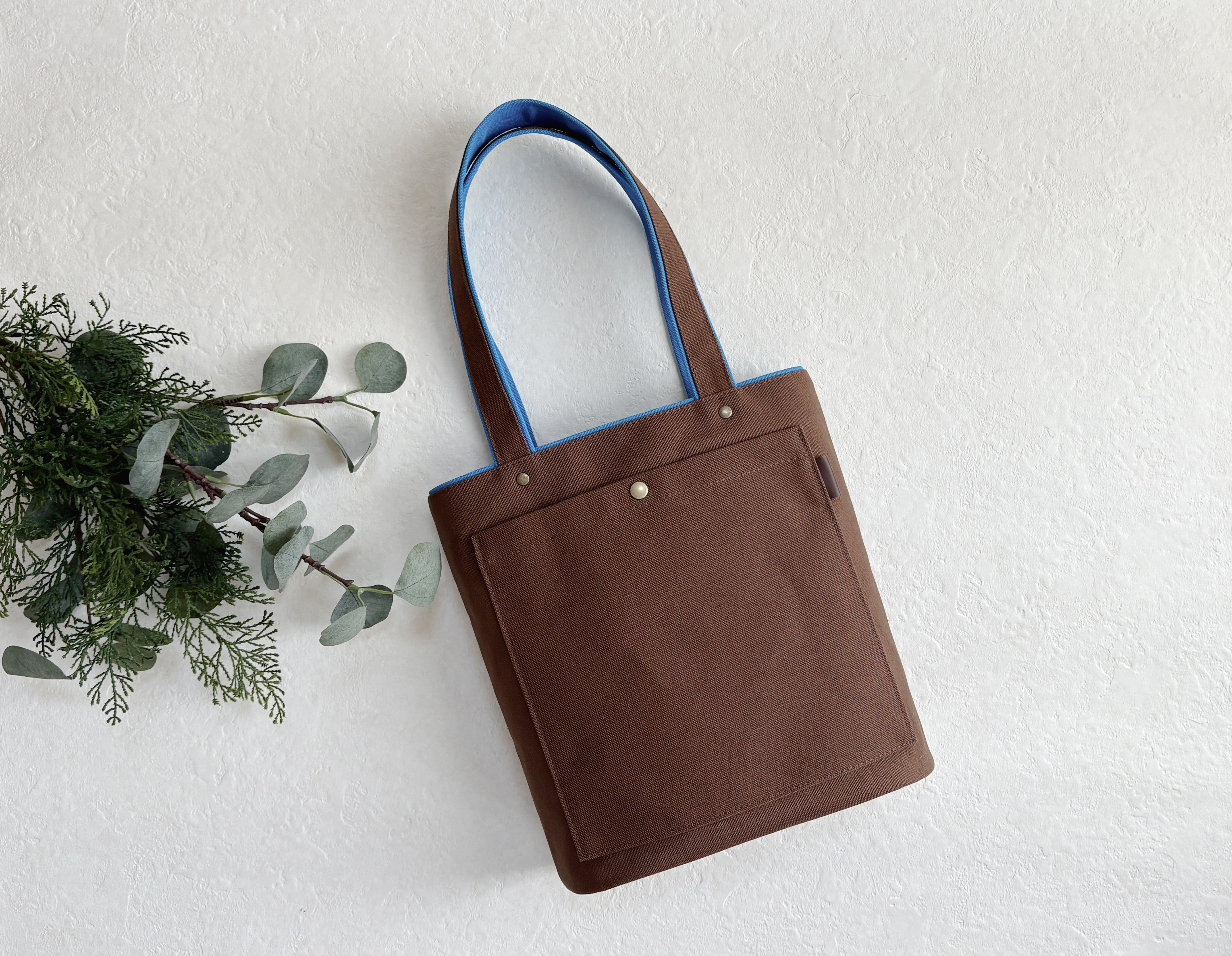 【2026年新作】★新サイズ★2色づかいの帆布トート《スモールトール》ココア×スカイブルー 5,180円