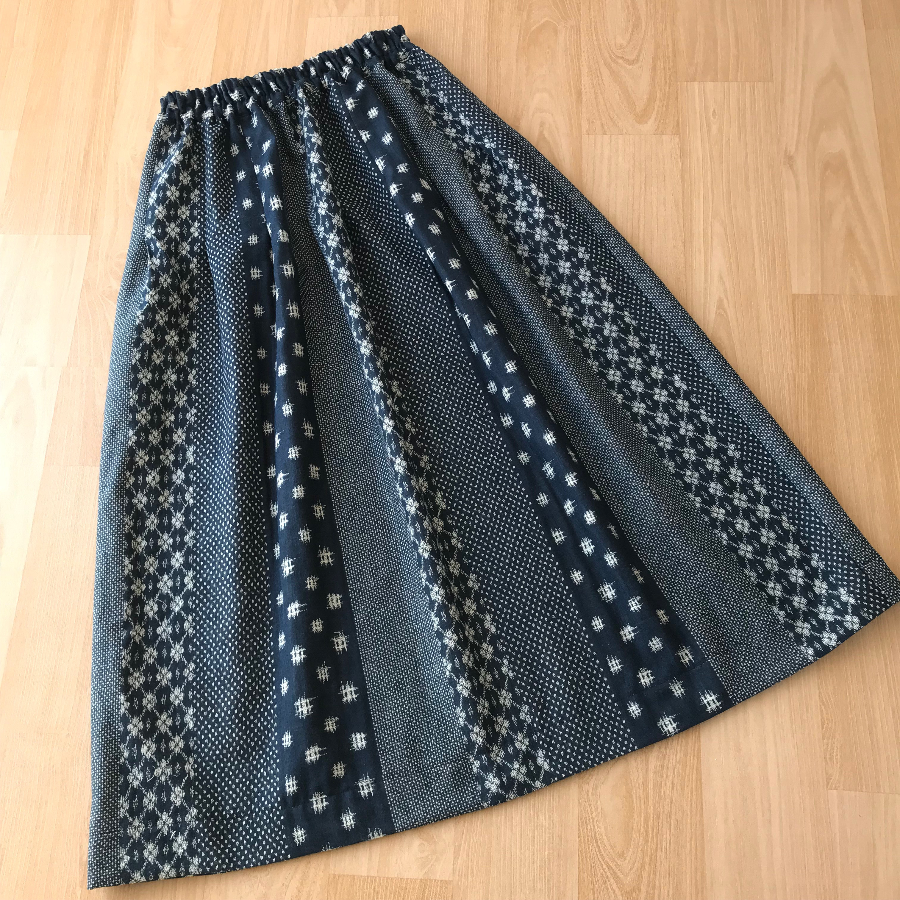 柔らか　二重織ジャガード地　タック　ギャザー　スカート[紺]