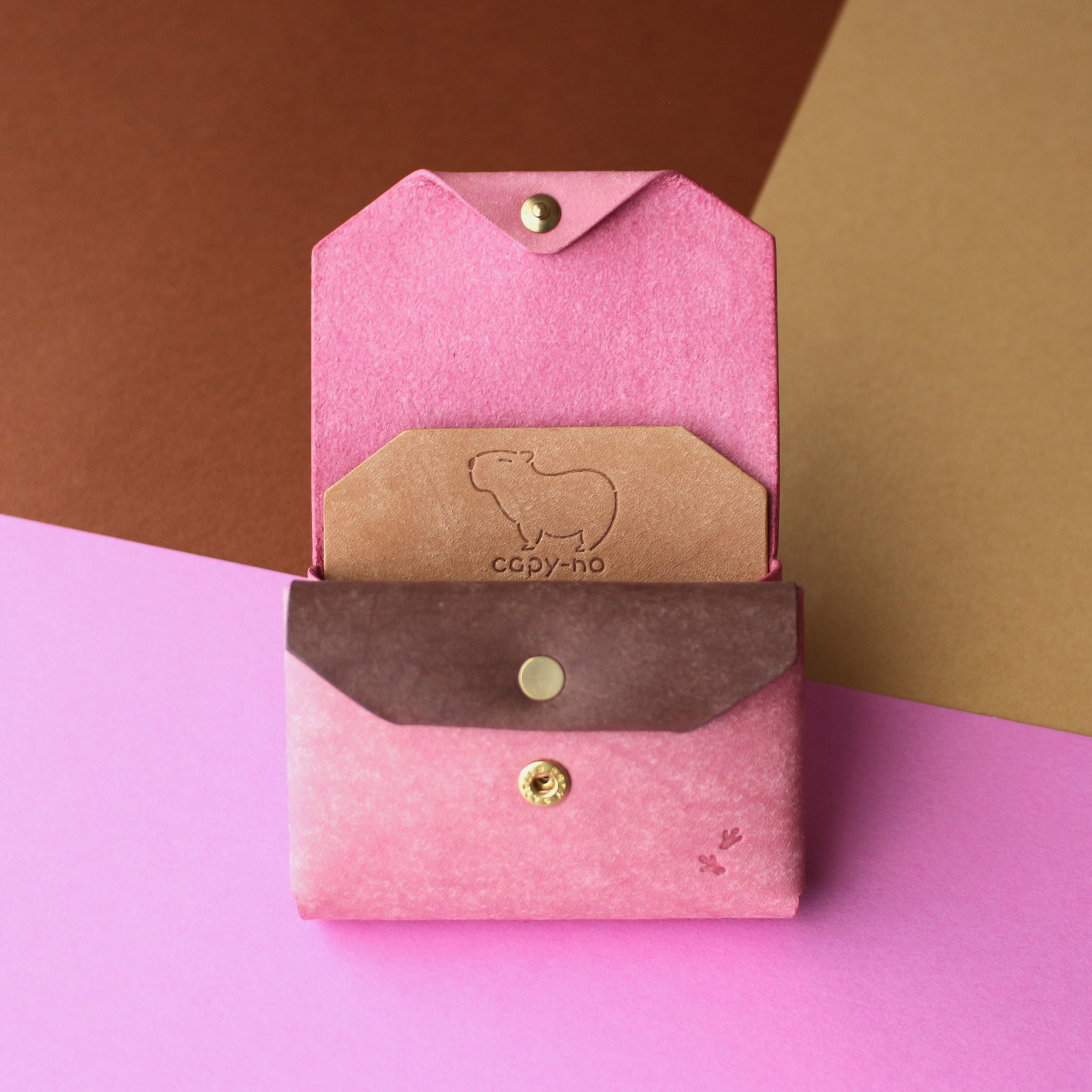 【3日以内発送】お札を折らないカピバラのコンパクト財布　ピンク×ダークブラウン×ブラウン