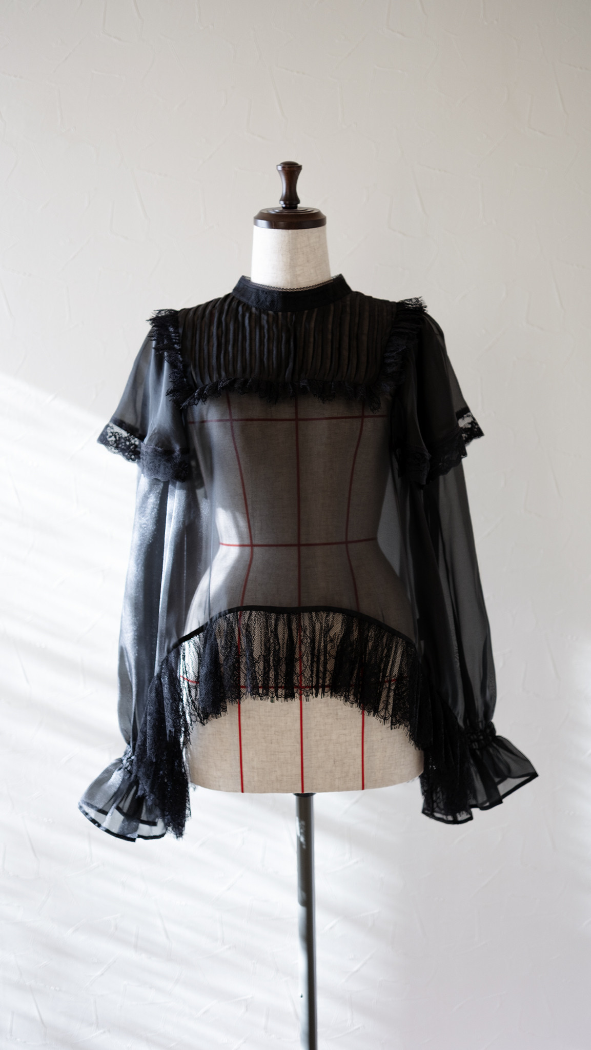 シアーレースブラウス / ブラック