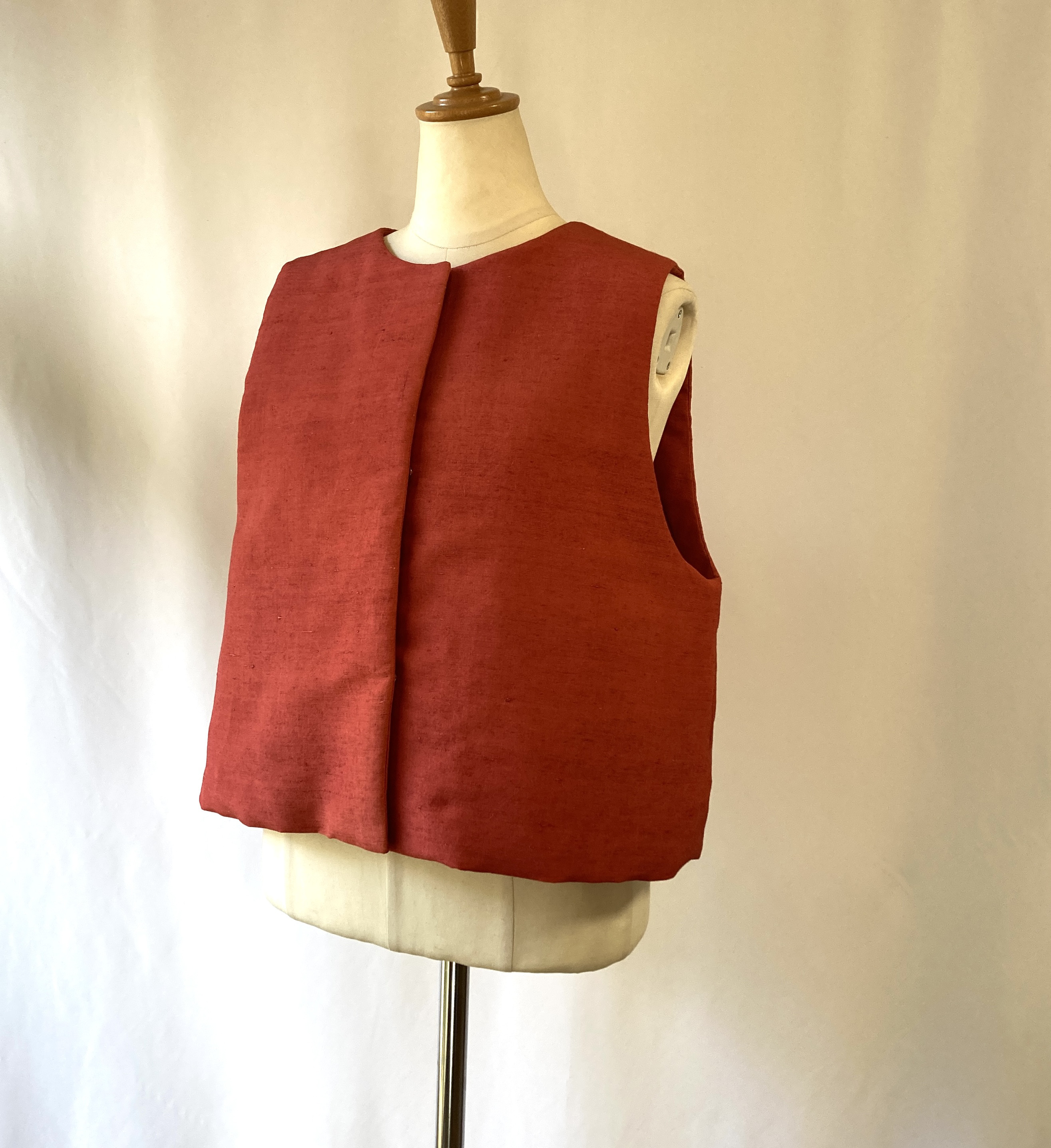 着物リメイク　紬の綿入りベスト