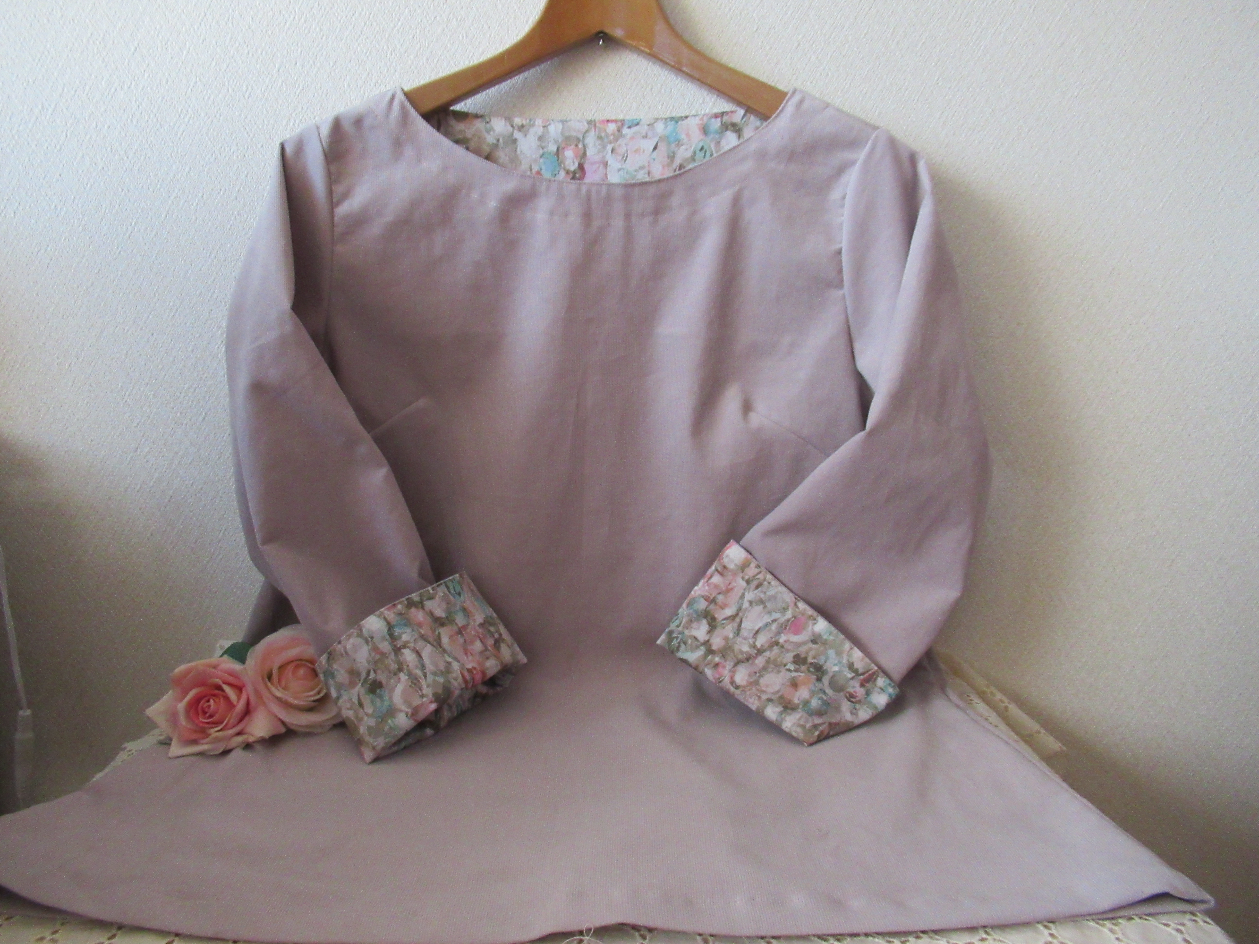 ベルベットコーデュロイ❛スモーキーピンク❜＆❛アレクサンドラ❜でボートネッククブラウスM～Lサイズ♪ロング丈細身