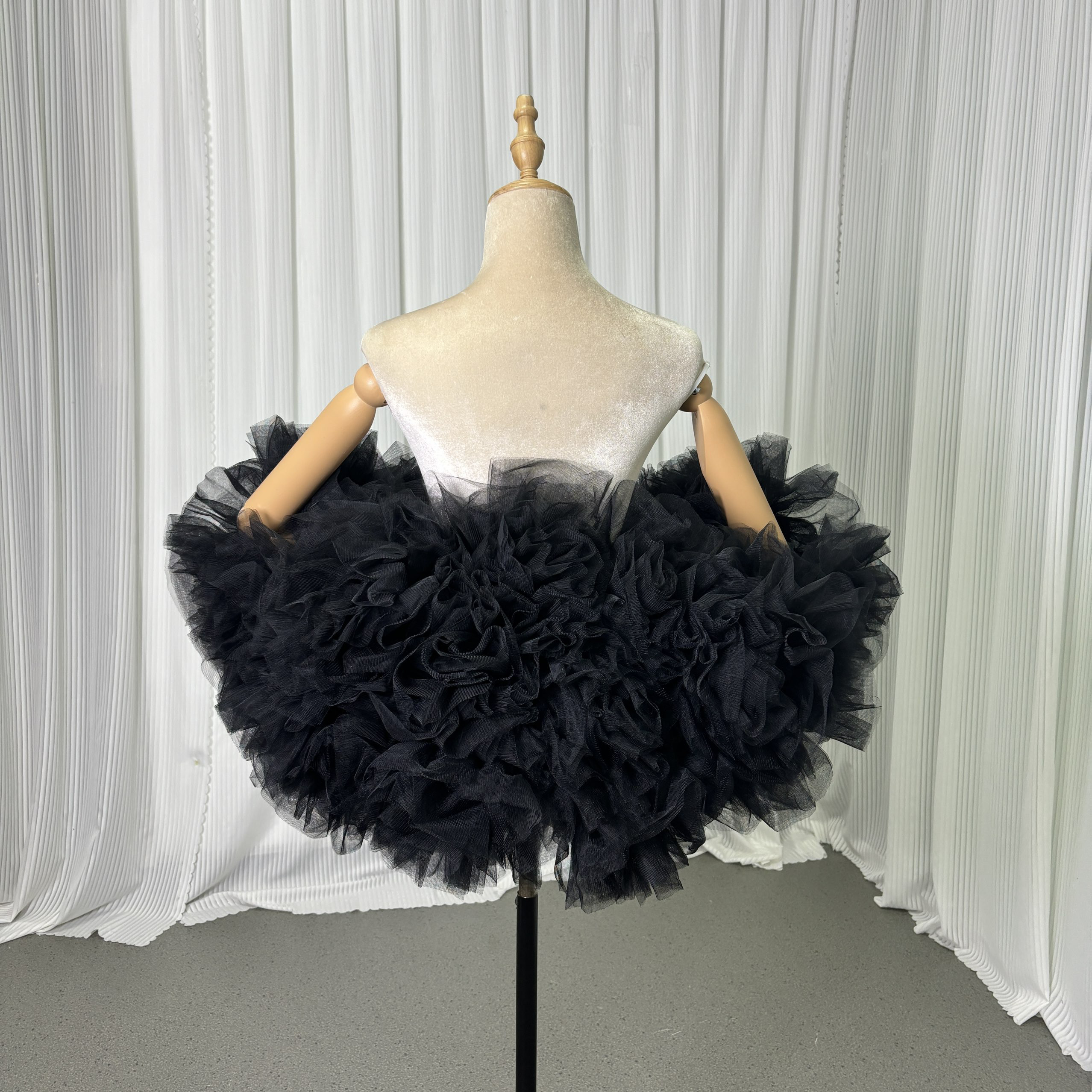 送料無料！ポンチョ ブラック ラッフルフリル ソフトチュール オーダーメイド可能 前撮り 結婚式 カラードレス