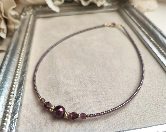 ボルドー色パールと紫色チェコビーズのチョーカーネックレス 10枚目の画像