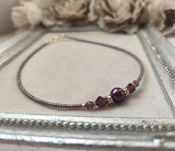 ボルドー色パールと紫色チェコビーズのチョーカーネックレス 8枚目の画像