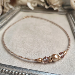 シャンパン色パールとチェコビーズのチョーカーネックレス 12枚目の画像