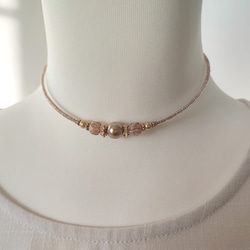 シャンパン色パールとチェコビーズのチョーカーネックレス 7枚目の画像