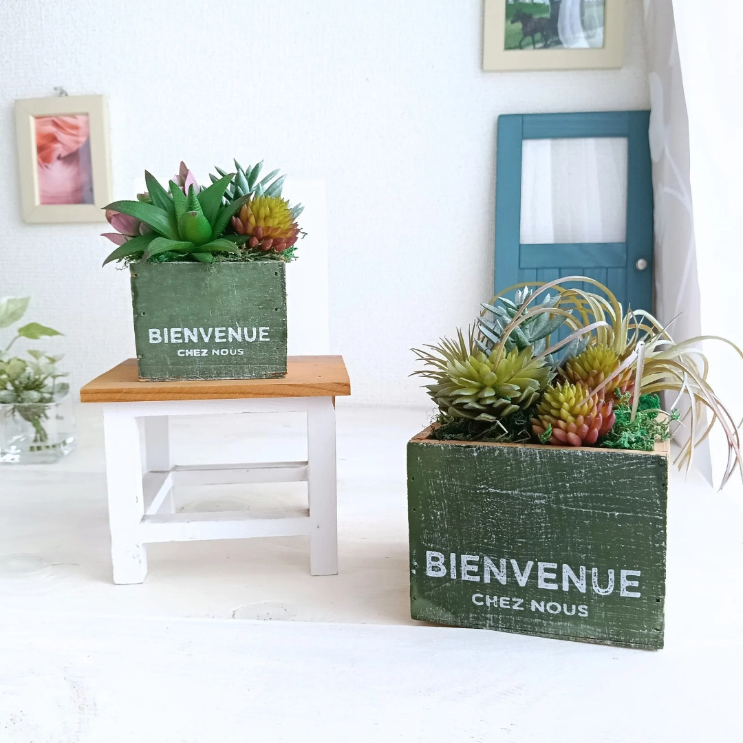 【グリーン】木製キューブのフェイク多肉寄植え(大小セット)　フェイクグリーン　インテリア　ボタニカル　造花　人工観葉植物