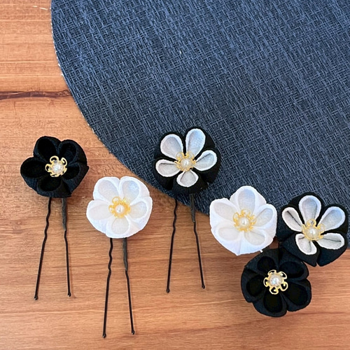 つまみ細工 髪飾り 黒 白 その他ヘアアクセサリー つまみ細工 華蔵