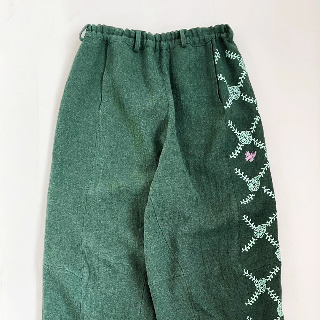 綾織 リネンウール生地　ワイドパンツ　刺繡/ トウダグサ　グリーン　ご希望のパンツ丈で受注制作　ボタニ
